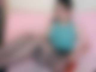Live cam show with Bella_Hix - Green Eyes on instabang