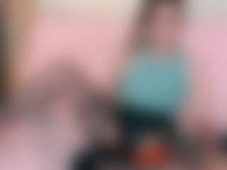 Live cam show with Bella_Hix - Solo on Camsoda