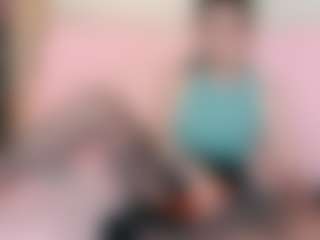 Live cam show with Bella_Hix - Flashing on xDating