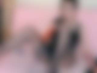 Live cam show with Bella_Hix - Living Room on 1on1-livenow