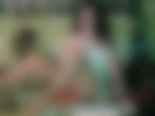 Live cam show with Bella_Hix - Green Eyes on Uber Horny