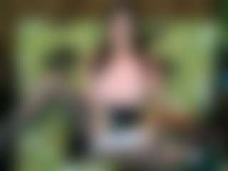 Live cam show with Bella_Hix - Mistress on CamwithHer