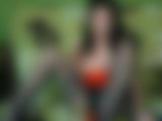 Live cam show with Bella_Hix - Green Eyes on Milfs Live