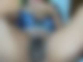 Live cam show with janellemetz - Red Hair Lush on AdultVida.com