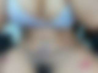 janellemetz MILF webcam performer live streaming