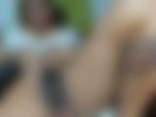 Live cam show with janellemetz - Fingers on Pornisteam.com