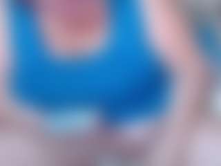 Live cam show with Antoniastars - Blonde Hair Middle Aged on Camsoda
