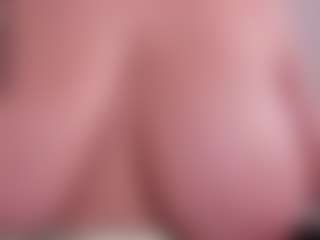 Anyi's Live Sex Cam Show
