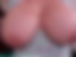 Anyi's Live Sex Cam Show