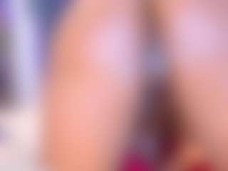 Live cam show with bonieklent - Camel Toe on SmokeAndPoke
