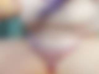 Live cam show with Ruth - Oil on chickslive.net