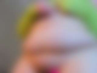 Live cam show with Ruth - Curvy on EXY