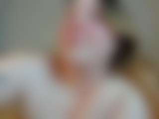 Live cam show with Ruth - Wet on Camsoda