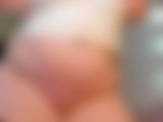 Live cam show with Ruth - Dirty Talk on studioflirtlive.com