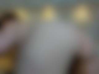 Live cam show with Ruth - Handjob on CamClone