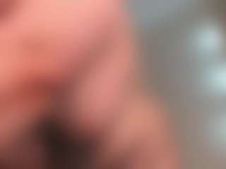 Live cam show with Ruth - Oil on crypto-cams