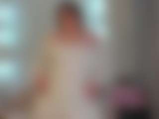 Live cam show with Ruth - Camel Toe on Camsoda