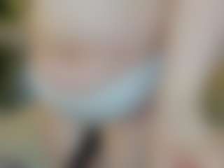 Live cam show with Ruth - Shaved on boobsie.com