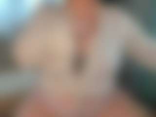 Live cam show with Ruth - Solo on Camsoda