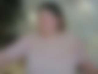 Live cam show with Ruth - Cute on Camming Site
