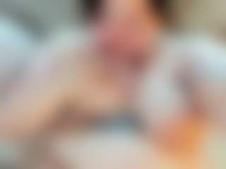 Live cam show with Ruth - Solo on Camsoda