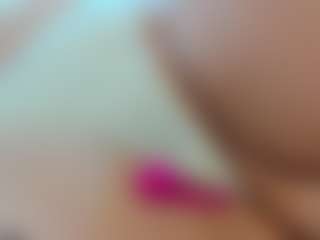 Live cam show with Ruth - Shaved on Camsoda