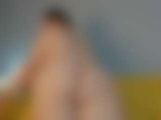 Live cam show with Ruth - Shaved on Camsoda