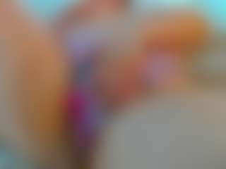Live cam show with Ruth - Spank on Camsoda