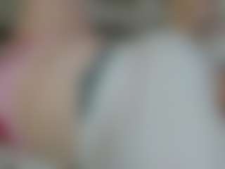 Live cam show with Ruth - Striptease on Chatstar