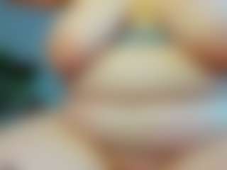 Live cam show with Ruth - Erotic Dance on livesuperchat.net