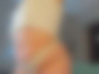 Live cam show with Ruth - Fuck on TeamSkeetLive