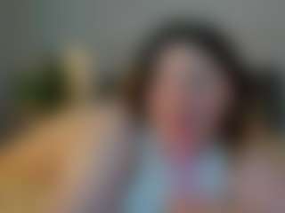 Live cam show with Ruth - Erotic Dance on milfzrlive.com