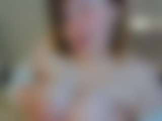 Live cam show with Ruth - Solo on madthumbs