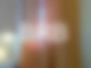 Live cam show with Ruth - Fingering on madthumbs