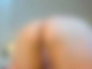 Live cam show with Ruth - Striptease Teen (18+) on Camsoda