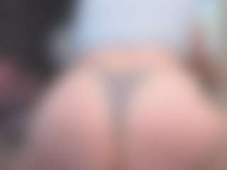 Live cam show with Ruth - Striptease on Gym Cam Girls