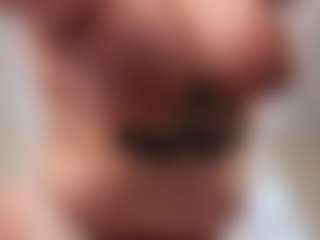 Live cam show with Ruth - Big Tits on Hubzter Live