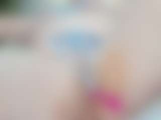 Live cam show with Ruth - Camel Toe on sexylive.show