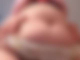 Live cam show with Ruth - Fingering on Cam Slut