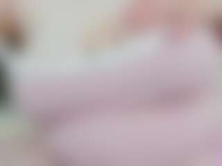 Live cam show with Ruth - Shaved on Camsoda