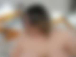 Live cam show with Ruth - Young Adult on CamClone