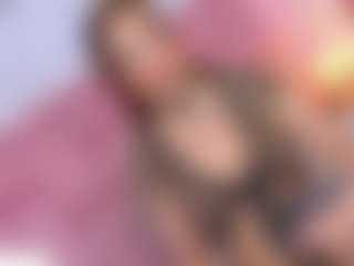 Live cam show with Sofi-hdz - HD on Camsoda