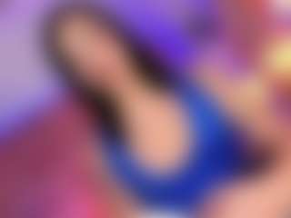 Live cam show with Sofi-hdz - Chubby on https://playwithruby.com