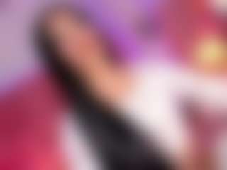 Live cam show with Sofi-hdz - Chubby on Gym Cam Girls