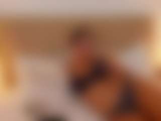 Live cam show with zoe-danae - Body Massage on nudelive.tv