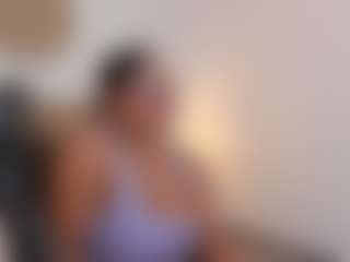 Live cam show with zoe-danae - Bedroom Latina on crypto-cams
