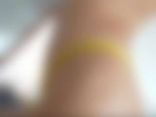 YourCarolinaaa's Live Sex Cam Show