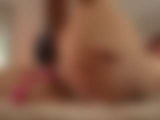 YourCarolinaaa's Live Sex Cam Show