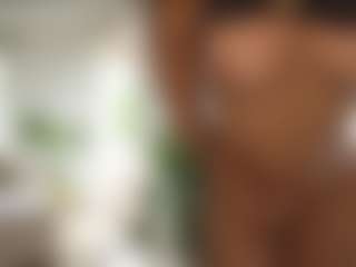 YourCarolinaaa's Live Sex Cam Show