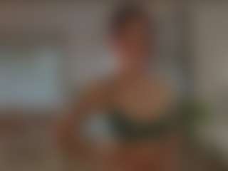 YourCarolinaaa's Live Sex Cam Show
